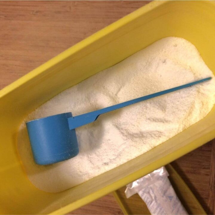 dishwasher soap in Nesquik container with 1 tablespoon scoop